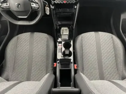 Photo 26 Peugeot 208  Hybrid 100 e-DCS6
