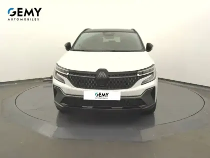 Photo 17 Renault Austral  E-Tech full hybrid 200 GSR2
