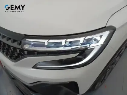 Photo 31 Renault Austral  E-Tech full hybrid 200 GSR2