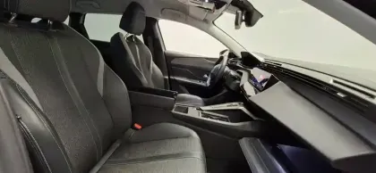 Photo 26 Peugeot 308  SW BlueHDi 130ch S&S EAT8