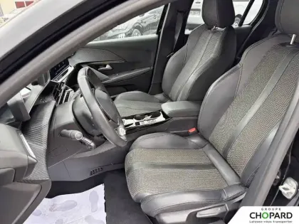 Photo 23 Peugeot 208  Electrique 50 kWh 136ch