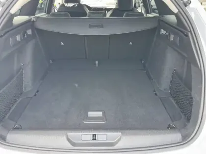 Photo 11 Peugeot 308  SW BlueHDi 130ch S&S EAT8