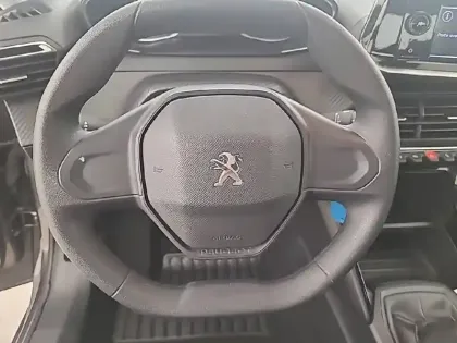 Photo 8 Peugeot 208  PureTech 75 S&S BVM5