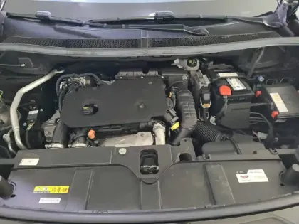 Photo 14 DS DS 7 DS7 Crossback BlueHDi 130 EAT8