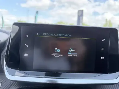 Photo 36 Peugeot 2008  Electrique 136 ch
