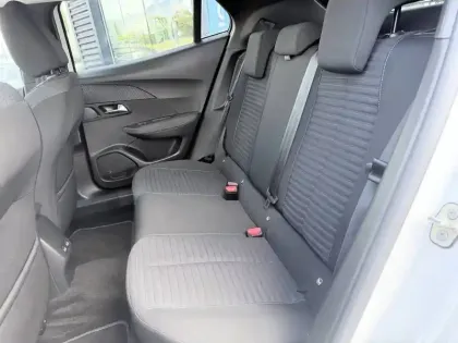Photo 9 Peugeot 2008  Electrique 136 ch