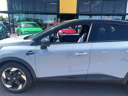Photo 20 Renault Captur  E-Tech full hybrid 160 ch