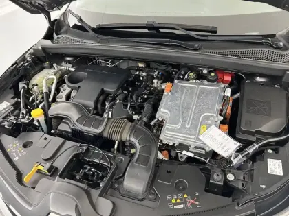 Photo 26 Renault Captur  E-Tech full hybrid 145