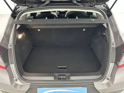Photo 17 Renault Captur  E-Tech full hybrid 145