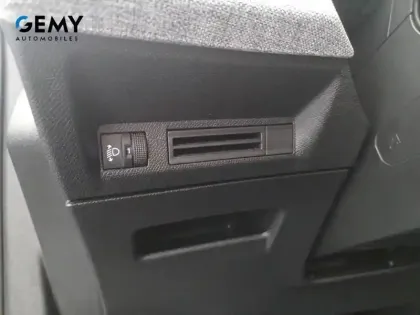 Photo 14 Peugeot 5008  Hybrid 136 e-DCS6