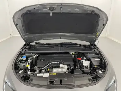 Photo 20 Peugeot 408  Hybrid 136 e-DCS6