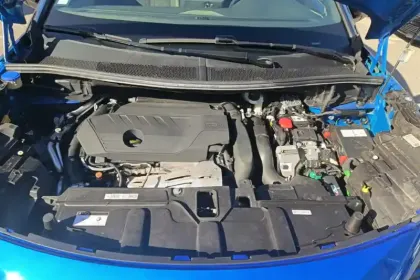 Photo 15 Peugeot 3008  Hybrid 225 e-EAT8