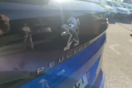 Photo 30 Peugeot 3008  Hybrid 225 e-EAT8