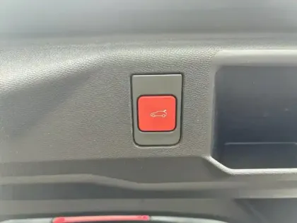Photo 20 Peugeot 5008  GT HYBRID 145CH E-DCS6