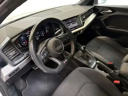 Photo 8 Audi A1 30 TFSI 110 ch S tronic 7 S line