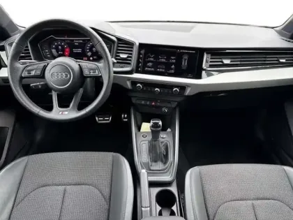 Photo 7 Audi A1 30 TFSI 116 ch S tronic 7 S line