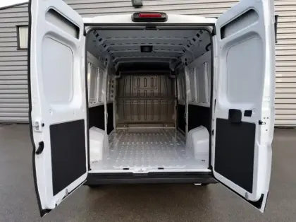 Photo 9 Peugeot Boxer Fourgon Nouveau FGN TOLE 3.5 T L3H2 140 S&S BVM6