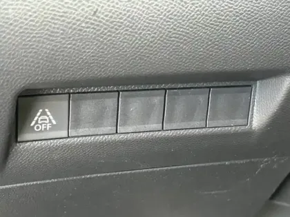 Photo 10 Peugeot 2008  e- 136ch GT