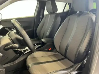 Photo 7 Peugeot 2008  e- 136ch Allure Pack