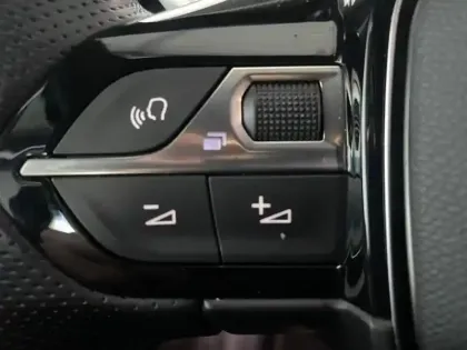 Photo 13 Peugeot 3008  HYBRID 225ch GT e-EAT8