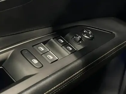 Photo 11 Peugeot 3008  HYBRID 225ch GT e-EAT8