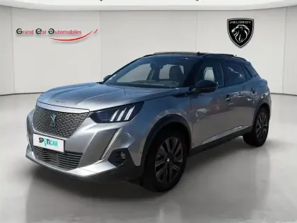 Photo 15 Peugeot 2008  e- 136ch GT Pack