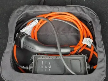 Photo 10 Peugeot 208  e- 136ch Style