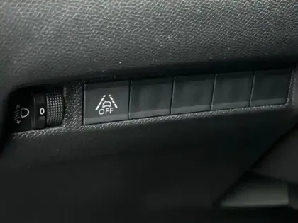 Photo 8 Peugeot 208  1.2 PureTech 100ch S&S Style 118g