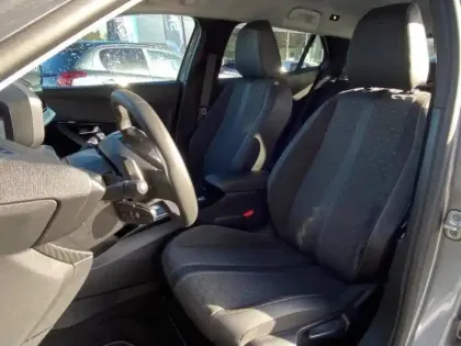 Photo 6 Peugeot 2008  1.2 PureTech 130ch S&S Roadtrip EAT8