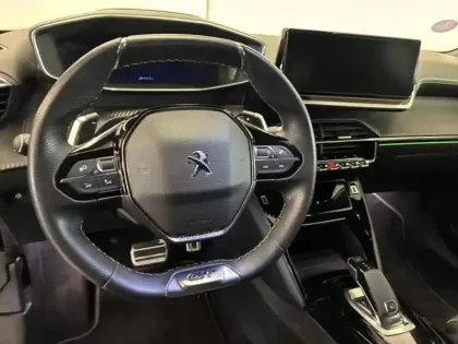 Photo 14 Peugeot 2008  1.2 PureTech 130ch S&S GT EAT8