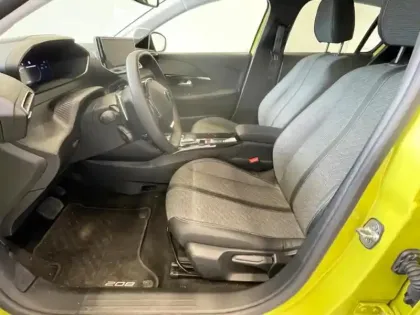 Photo 12 Peugeot 208  1.2 Hybrid 100ch Allure e-DCS6