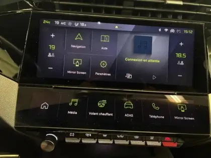 Photo 13 Peugeot 408  Hybrid 145ch GT e-DCS6