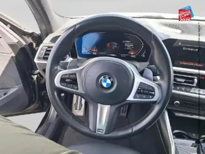 Photo 11 BMW Serie 3 Série 3 Touring 320dA MH xDrive 190ch M Sport