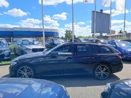 Photo 8 BMW Serie 3 Série 3 Touring 320dA MH xDrive 190ch M Sport