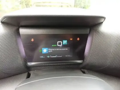 Photo 9 Citroën C4 e- 136 ch Automatique