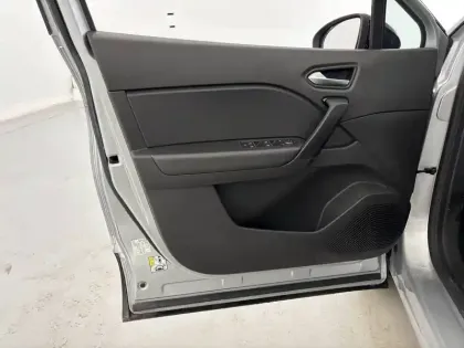 Photo 19 Renault Captur  E-Tech 145 - 21