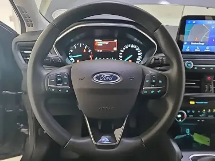 Photo 11 Ford Focus  1.0 EcoBoost 125 S&S mHEV