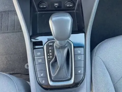 Photo 13 Hyundai Ioniq  Hybrid 141 ch