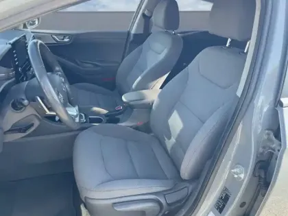 Photo 20 Hyundai Ioniq  Hybrid 141 ch