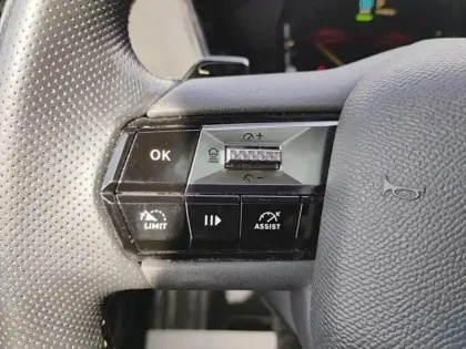 Photo 18 DS DS 4  Hybride E-Tense 225 EAT8 Performance Line+