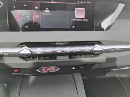 Photo 12 DS DS 4  Hybride E-Tense 225 EAT8 Performance Line+
