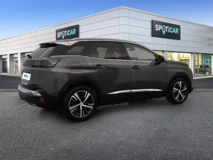 Photo 27 Peugeot 3008  Hybrid 225 e-EAT8 GT