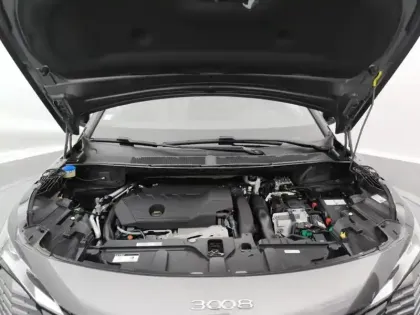 Photo 6 Peugeot 3008  Hybrid 225 e-EAT8 GT