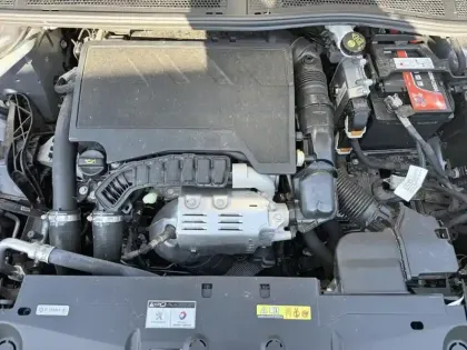 Photo 6 Peugeot 308  PureTech 130ch S&S EAT8 Active Pack