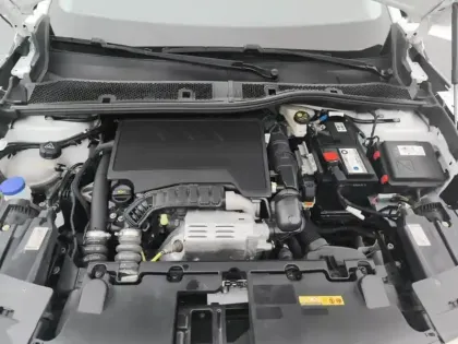 Photo 6 Opel Mokka  1.2 Turbo 100 ch BVM6 Elegance