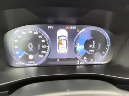 Photo 20 Volvo Xc40  T4 Recharge 129+82 ch DCT7 Inscription Luxe