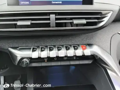 Photo 12 Peugeot 3008  Puretech 130ch S&S BVM6 Allure