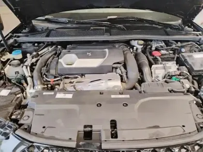Photo 6 DS DS 4  Hybride E-Tense 225 EAT8 Performance Line+