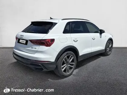 Photo 10 Audi Q3  35 TDI 150 ch S tronic 7 S line