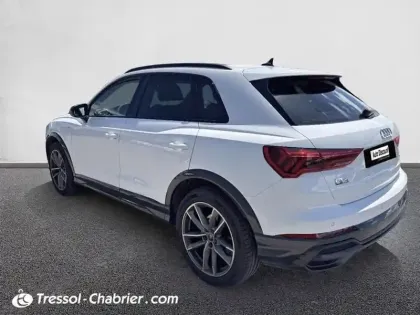 Photo 29 Audi Q3  35 TDI 150 ch S tronic 7 S line